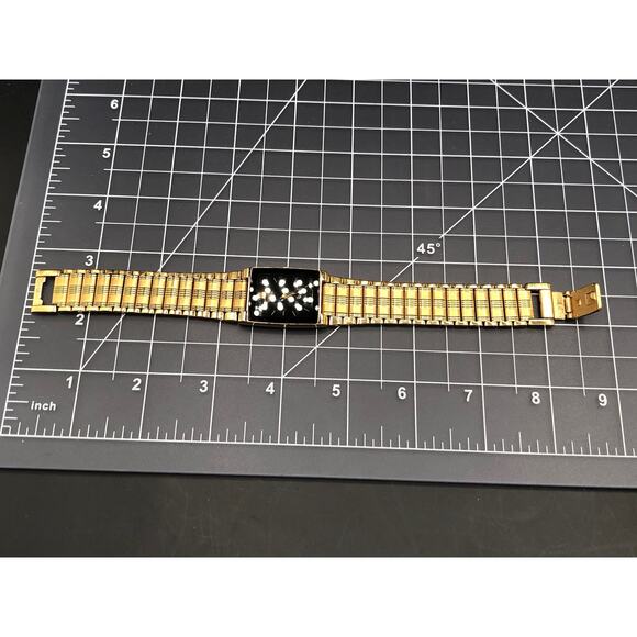 Classic Men’s Citizen Black Dial Gold Tone Rectangle Case Quartz Bracelet Watch main image 5
